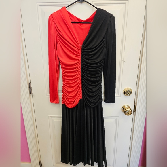 Abby Keni dress, 80s, vintage, asymmetrical,  red and black,  retro, costumes, - Picture 4 of 11